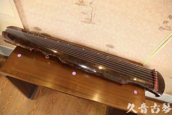 黔南布依族苗族自治州●久音古琴  ●臻品推荐  20230516[犀牛皮纹伏羲]