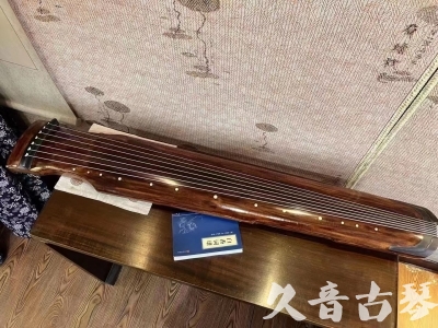 黔南布依族苗族自治州●久音古琴  ●今日推荐20230715  [断纹仲尼式]