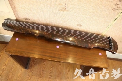 黔南布依族苗族自治州●久音古琴  ●臻品推荐 20231106 [犀牛皮纹伏羲式]